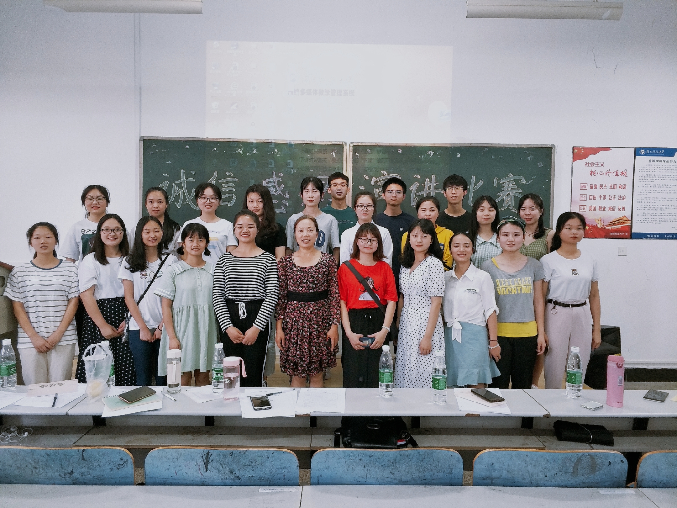 06ddba634588463cb7cbb3d0401b075a.jpg 06ddba634588463cb7cbb3d0401b075a.jpg