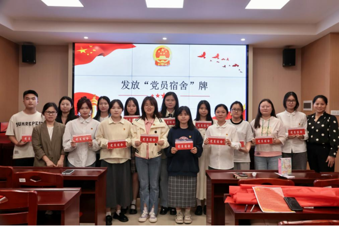 a53177d264014e74a1396ab74fe6e38f.png image.png